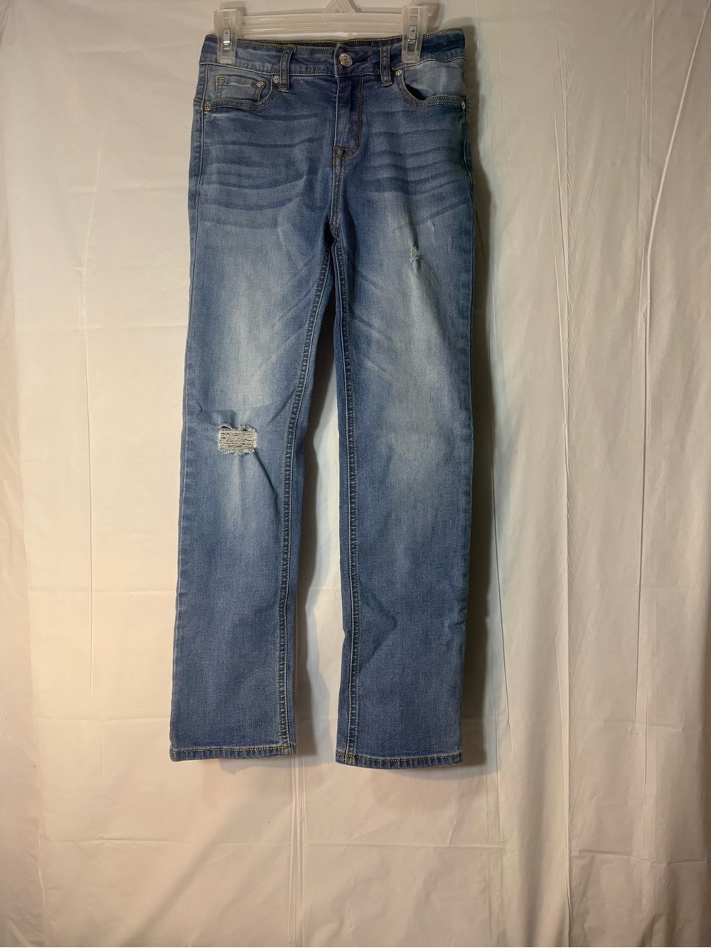 Seven7 girls ripped jeans size 10